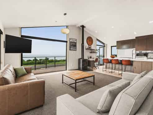 247 Whirinaki Road, Bay View