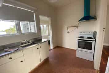 96 Ash Street, Avondale