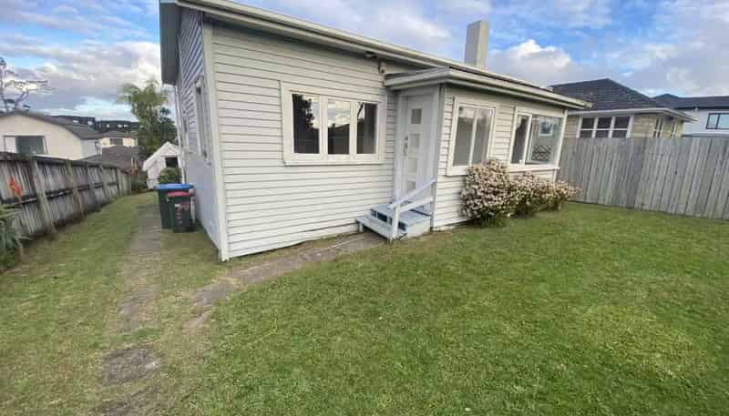 96 Ash Street, Avondale