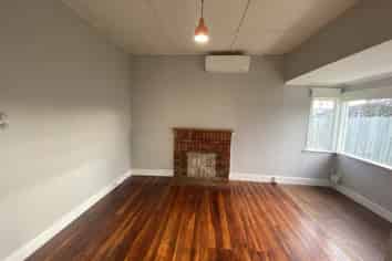 96 Ash Street, Avondale