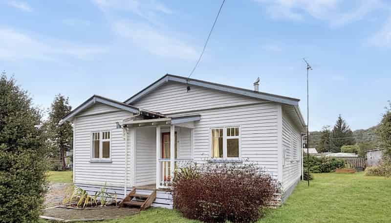 18  Pito Street , National Park
