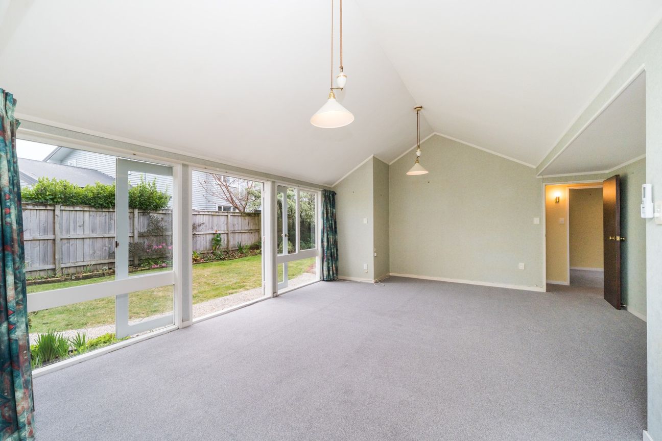 PEACEFUL, PRIVATE AND PACKED WITH POTENTIAL – pohled 6