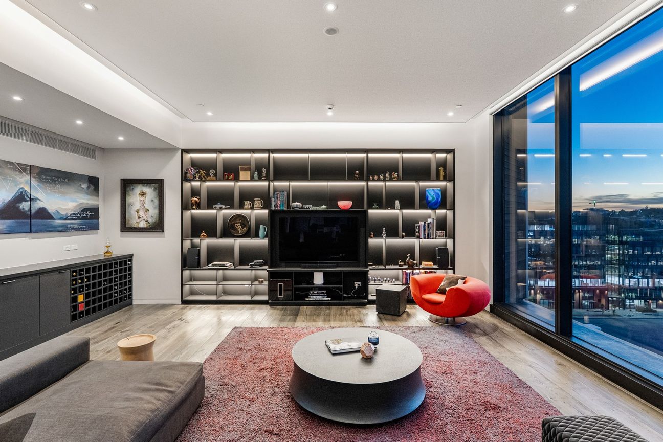 Penthouse Living Redefined - Meer