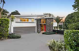 5 Castle Drive, Epsom