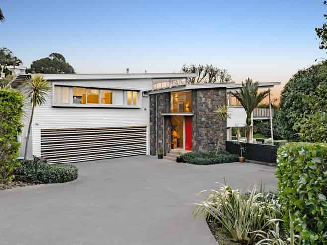 5 Castle Drive, Epsom