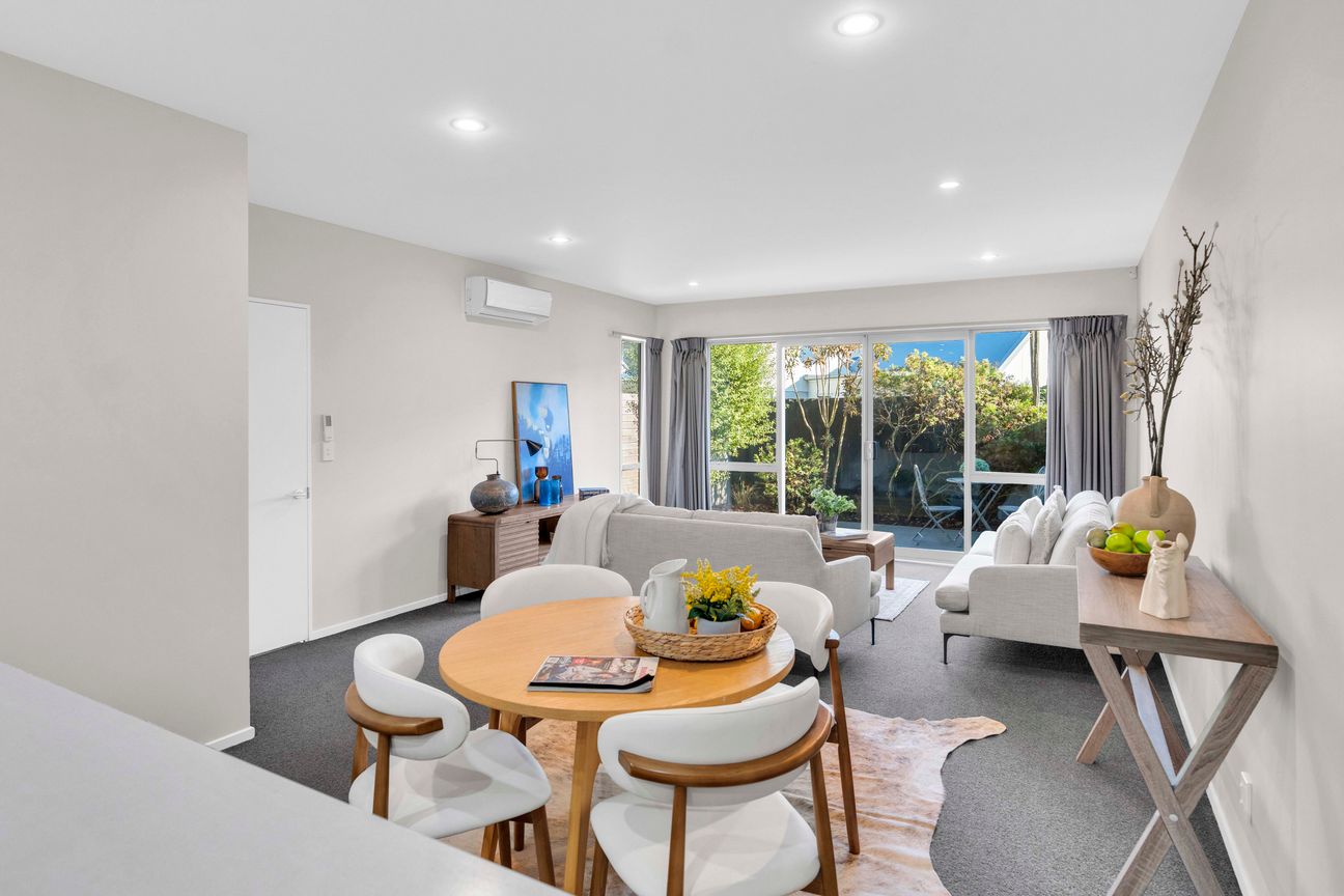 Modern 3-Bed Townhouse | Prime Addington Location - Bild 2