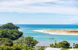 6 Claude Street, Mangawhai Heads