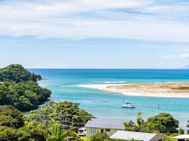 6 Claude Street, Mangawhai Heads