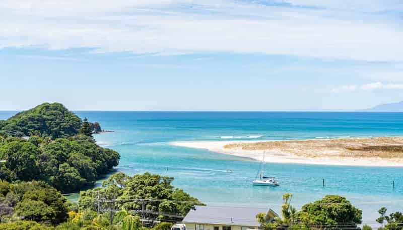 6 Claude Street, Mangawhai Heads