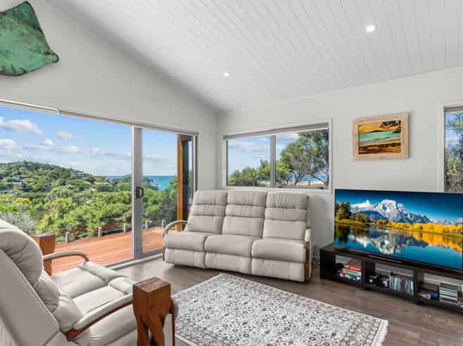 6 Claude Street, Mangawhai Heads