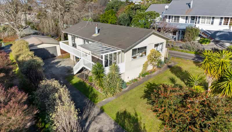 25 Dobell Road, Stanmore Bay