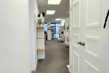 148M² BEAUTIFUL GROUND FLOOR SPACE
