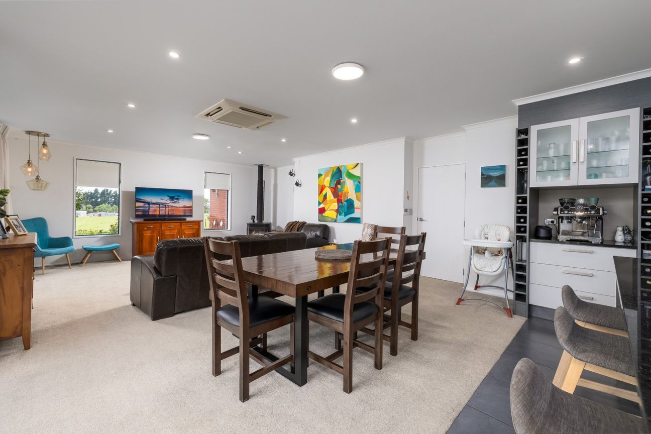 Exceptional lifestyle and garaging close to town - Ansicht 4