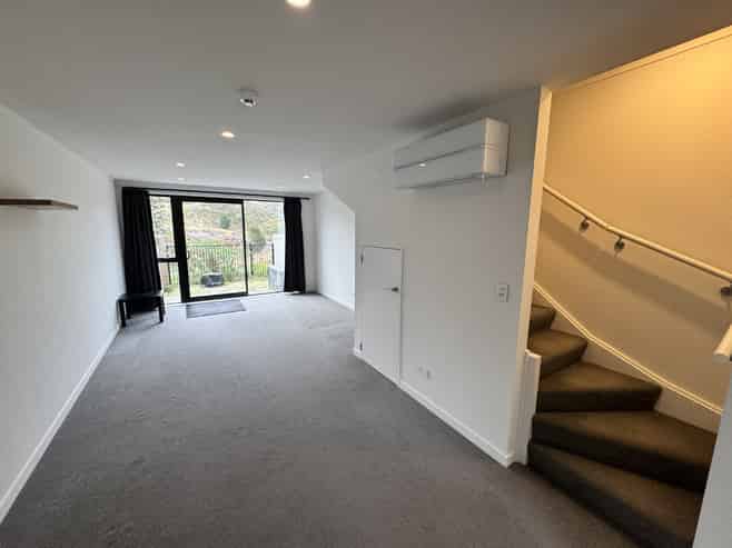 72 Ara Paiwhenua, Tawa