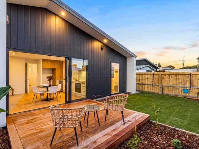 230 Bower Avenue, North New Brighton