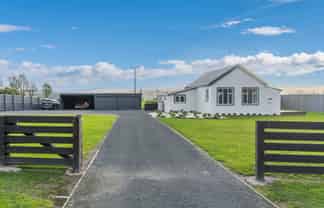 317 Waihola Highway, MILTON