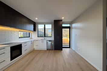 17b Molley Green Place, Mount Roskill