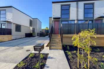 17b Molley Green Place, Mount Roskill