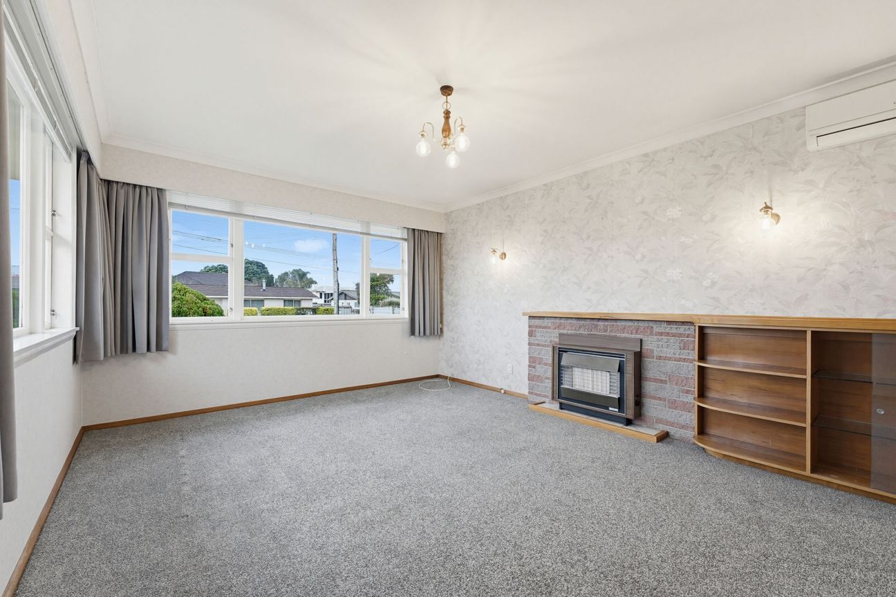 Low maintenance, affordable on Lincoln! - Vista 6