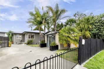 41 Merton Crescent, Pirimai