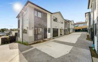 6&7/44 Gibraltar Street, Howick