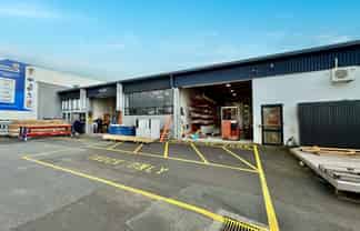 Functional Industrial with Exceptional Parking