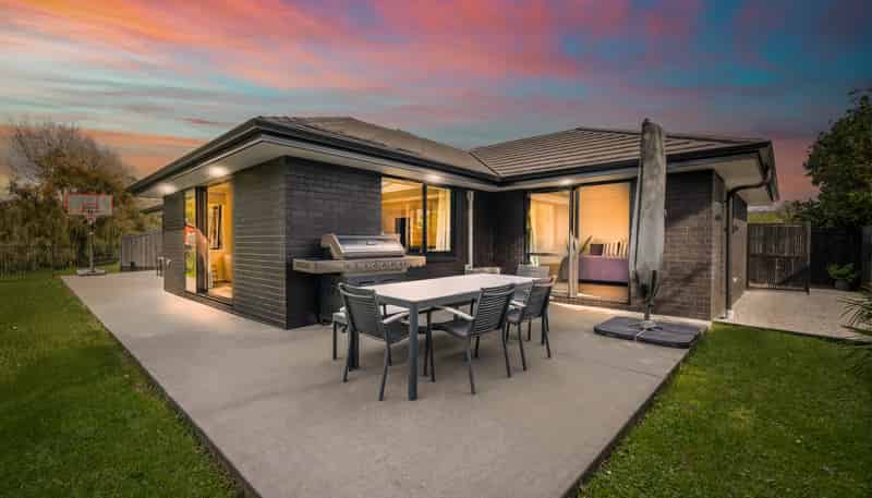 11 Riverboat Lane, Helensville