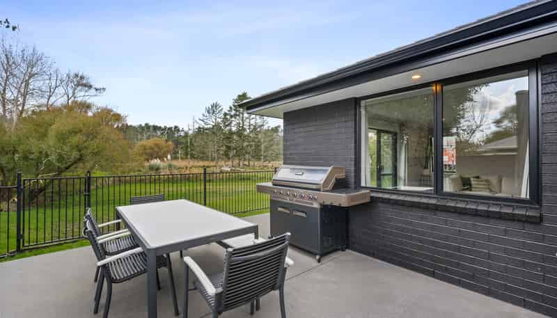 11 Riverboat Lane, Helensville