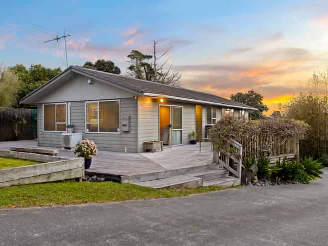 19 Pahi Place, West Harbour