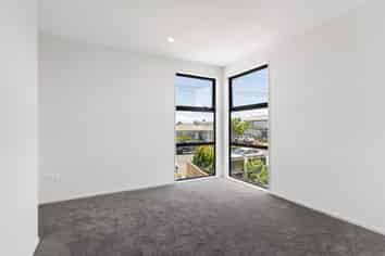 17A Henwood Road, Mangere East