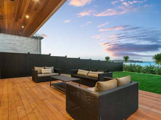 16 Picnic Point Road, Hobsonville