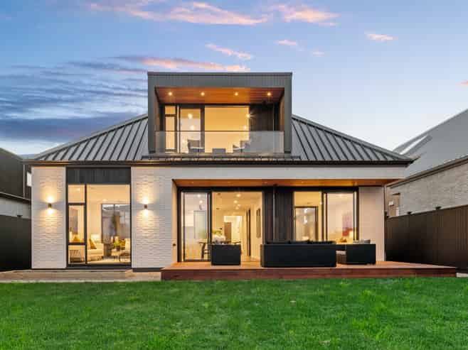 16 Picnic Point Road, Hobsonville