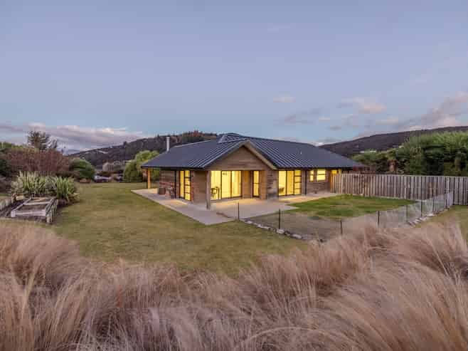4 Beagle Lane, Wanaka