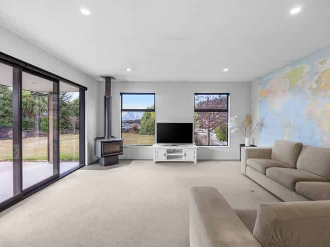 4 Beagle Lane, Wanaka