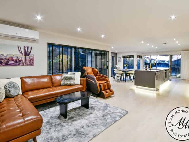 9 Muirlea Drive, Flat Bush