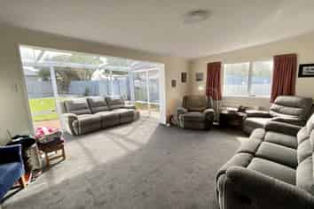400 Yarrow Street, Hawthorndale