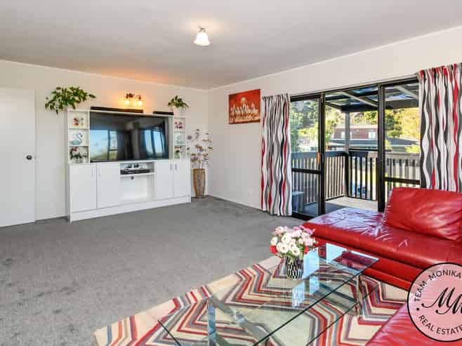36 Eugenia Rise, Totara Heights