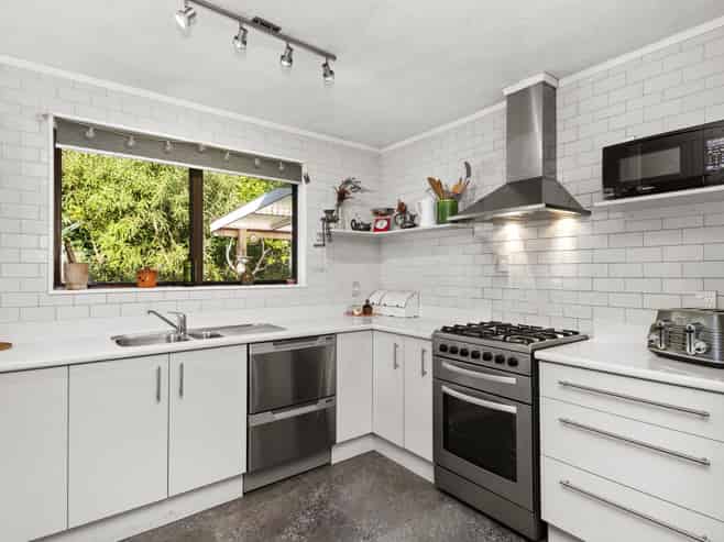 35 Amber Grove, Birchville
