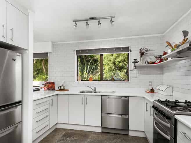 35 Amber Grove, Birchville
