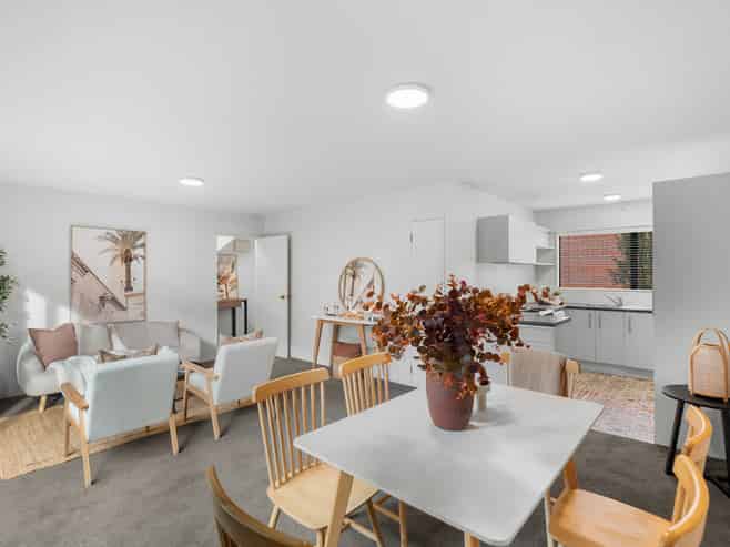 2/15 Coles Place, Saint Albans