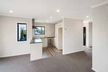6/2 Lambert Court, Glenview