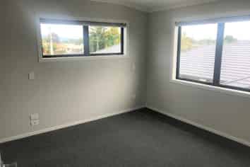 6/2 Lambert Court, Glenview