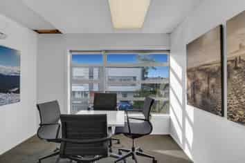 Modern dual-income investment in Burnside