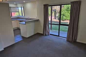 1 Breton Common, Rolleston