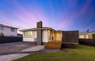 169 Waimumu Road, Massey