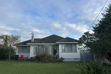 39 Carlisle Street, Levin