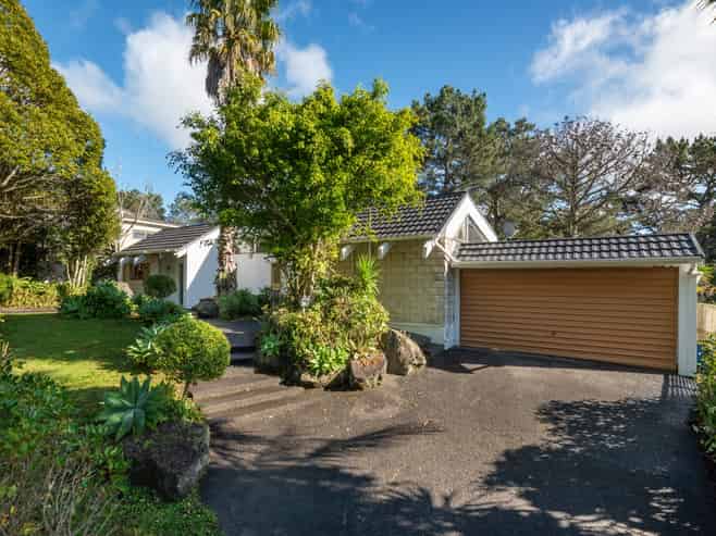 9 Saddleback Rise, Murrays Bay