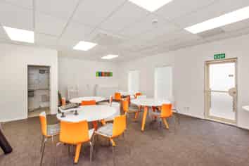 PREMIUM OFFICE WITH 25+ SECURE CAR PARKS
