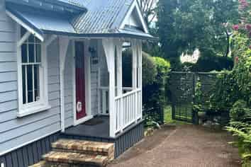23A Bannerman Road, Western Springs