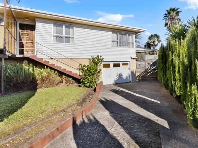 4 April Place, Red Hill